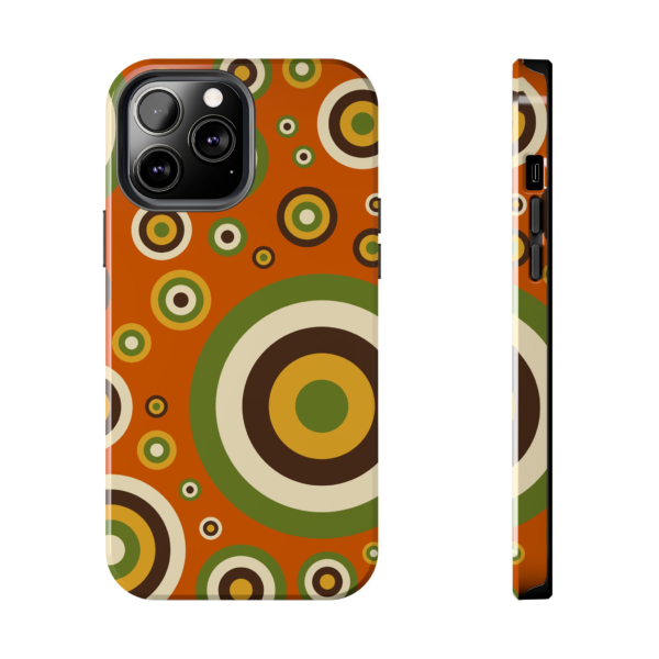 Retro Bullseye Pattern Tough Phone Case | 70s Mod Circles
